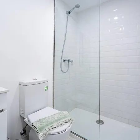 Wake Up With The Sea Breeze- House With Pool Ap3 Lavra
