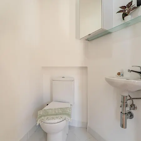 Wake Up With The Sea Breeze- House With Pool Ap3 Apartment *